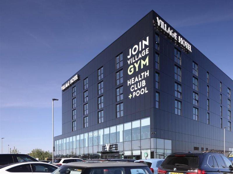 Village Hotel Basingstoke Exterior foto
