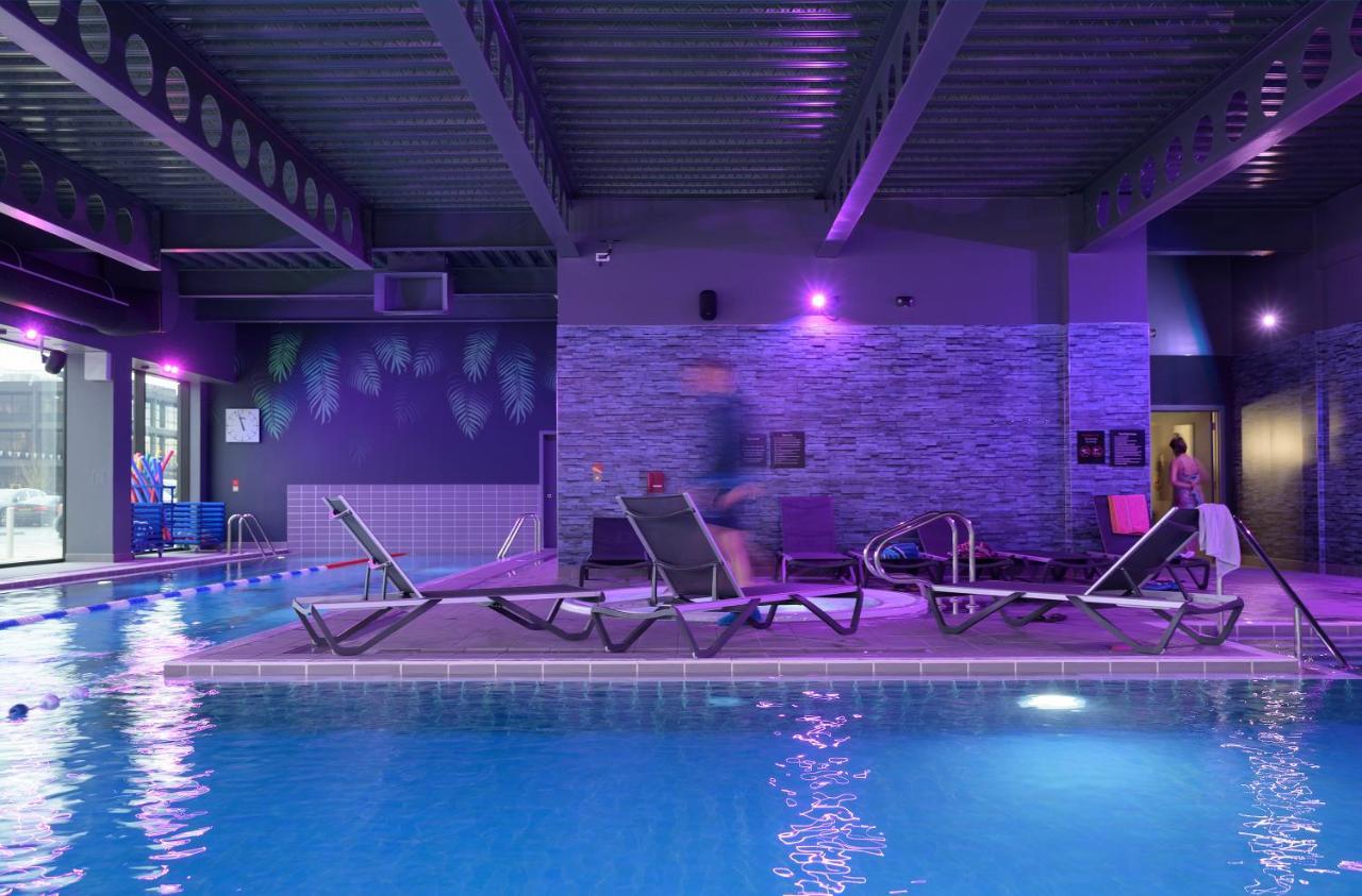 Village Hotel Basingstoke Exterior foto